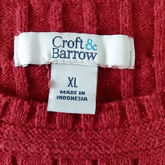 - Croft & Barrow women's XL crewneck sweater. Red with metallic thread - Picture 4 of 7